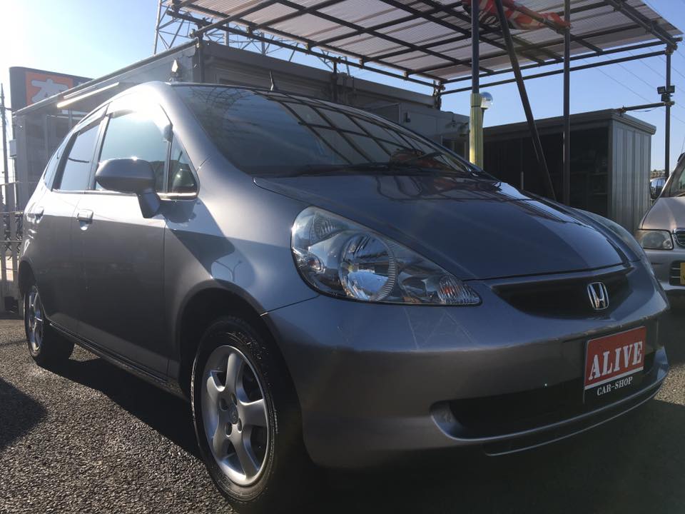HONDA FIT 1.5T『Sさま』オイル交換、オーディオ・バックカメラ取付、スタッドレスタイヤのご注文ありがとうございました