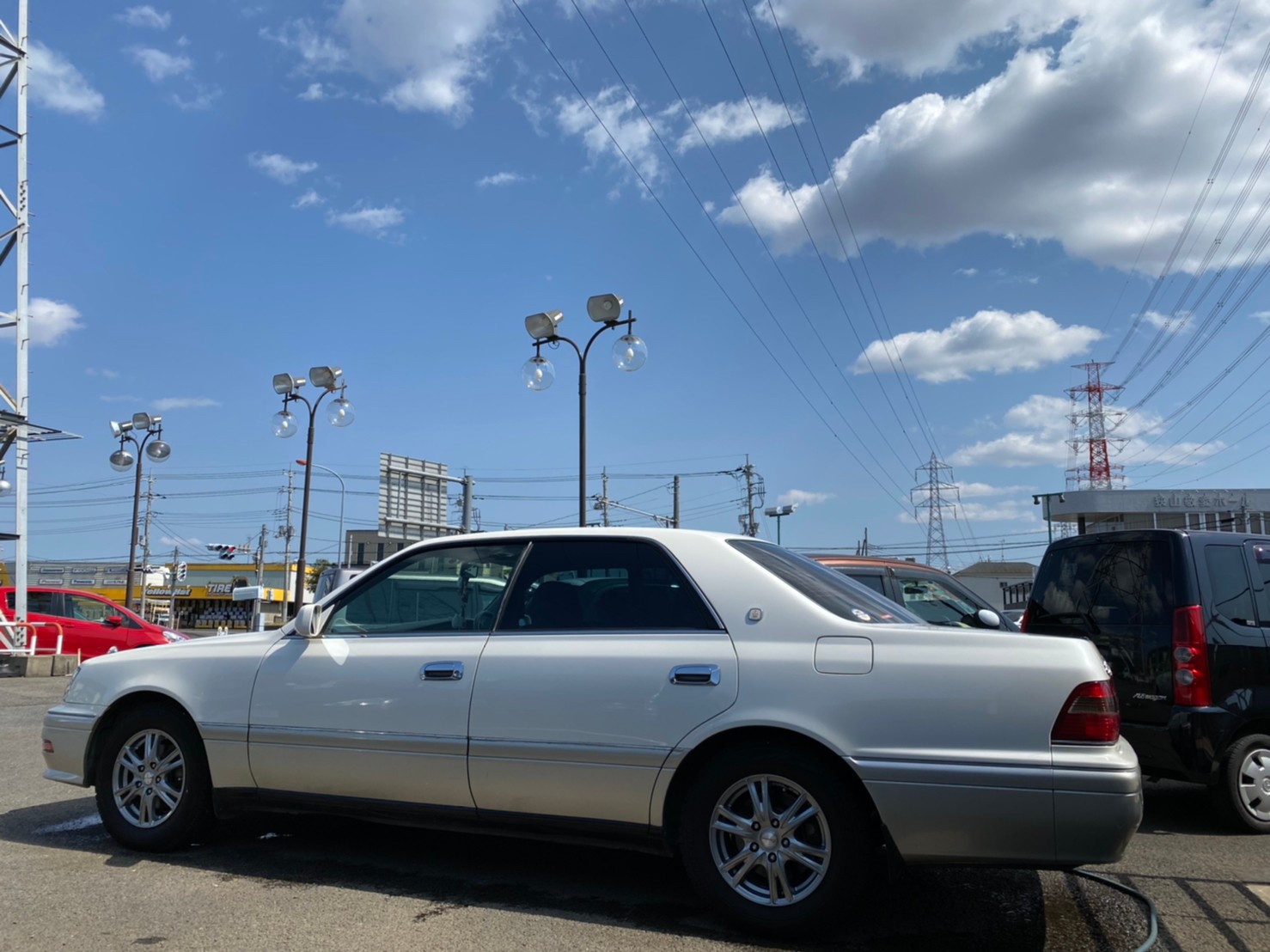 TOYOTA　クラウン　ロイヤルツーリング『Nさま』オイル交換＆ALIVEメンテナンスコートパックにてご入庫ありがとうございます。