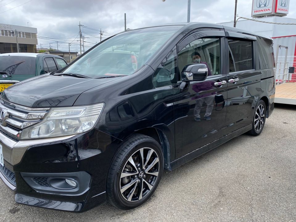 HONDA　STEPWGN　スパーダ『Yさま』2台目のタイヤ履き替えにてご入庫です。