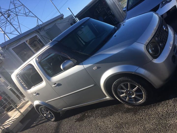 NISSAN　キューブ『Fさま』タイヤ履き替え＆オイル交換にてご入庫です！