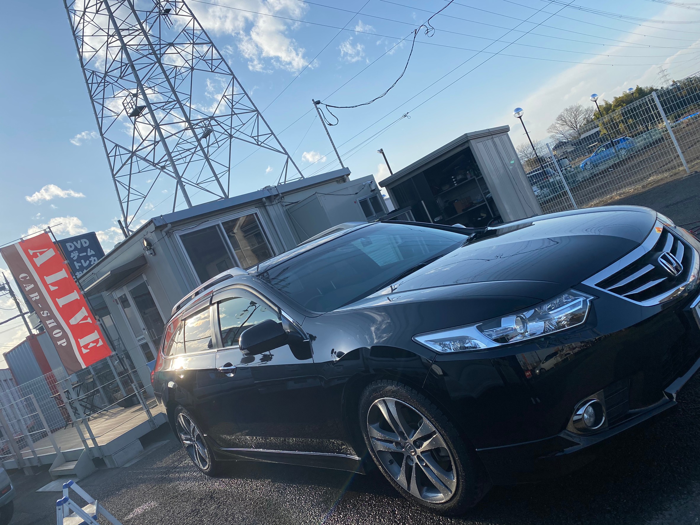 HONDA　アコードツアラー　タイプS『Kさま』オイル交換＆ヘッドライトクリーニングにてご入庫ありがとうございます！