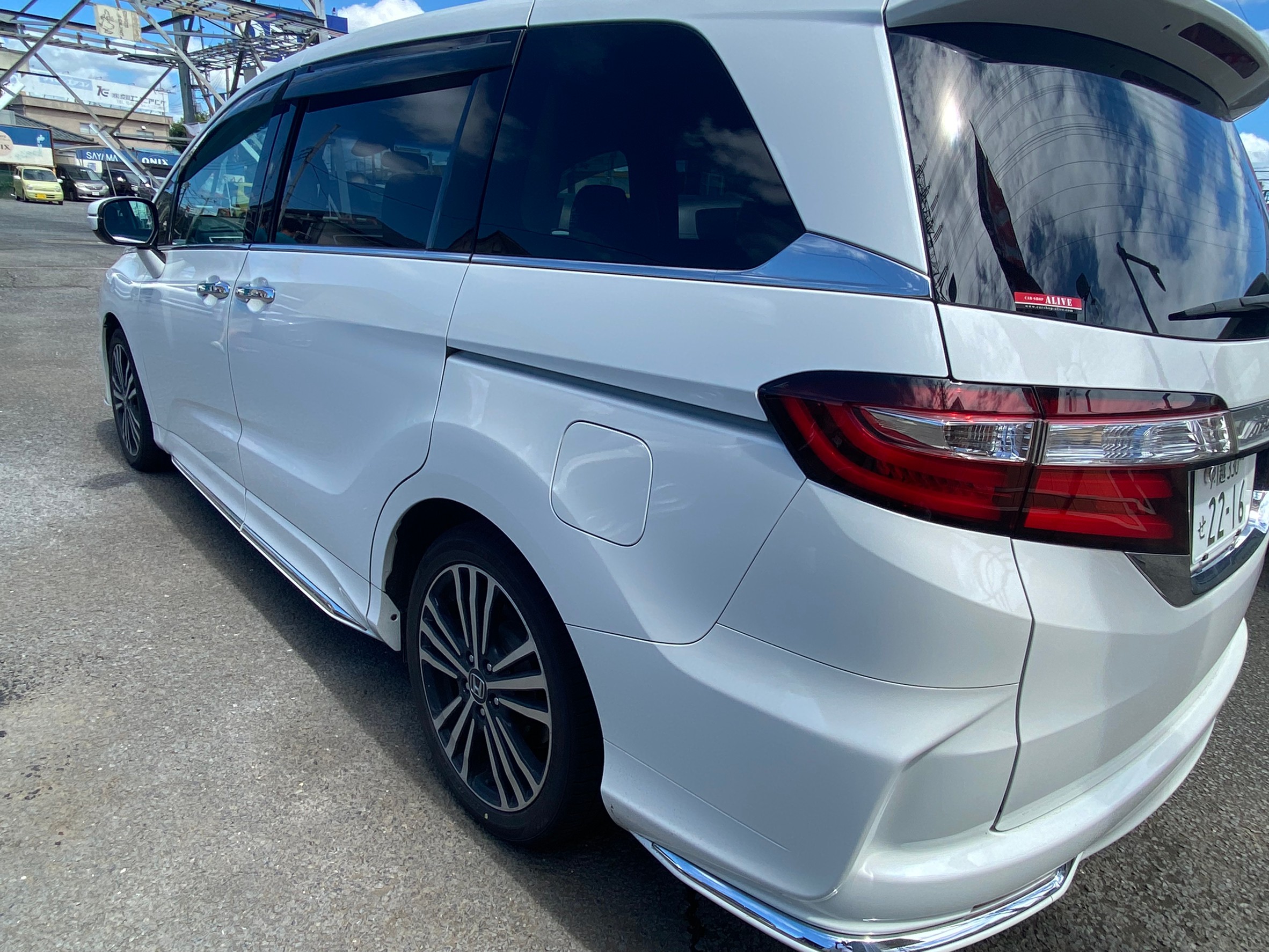 HONDA ODYSSEY アブソルート『Aさま』オイル交換にてご入庫ありがとうございます！