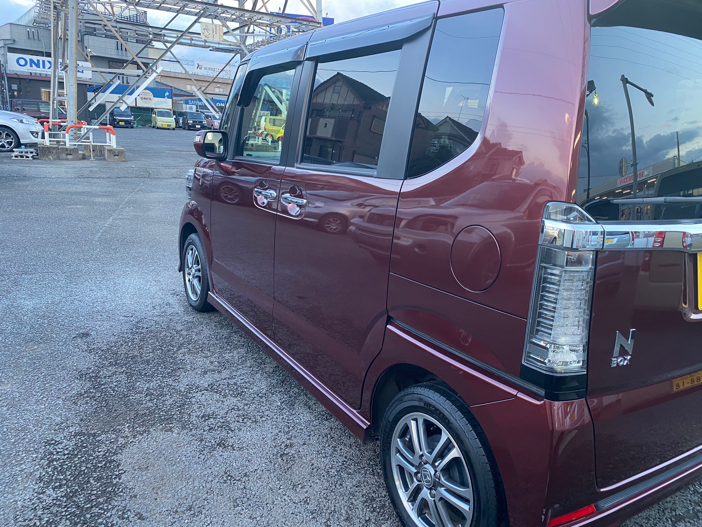 HONDA　N-BOX　カスタム『Sさま』車検にてご入庫ありがとうございます！