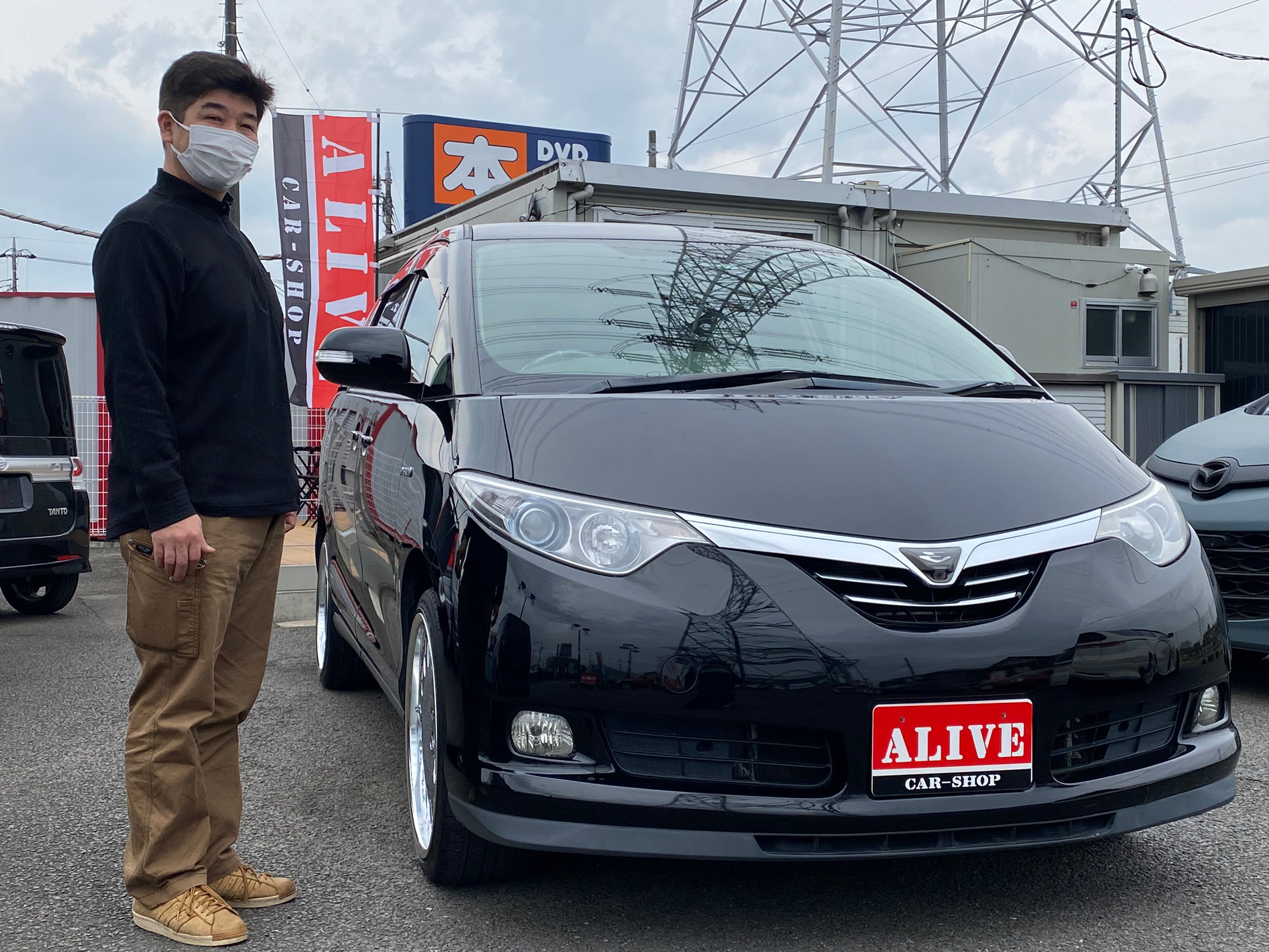 TOYOTA　エスティマ　ハイブリッド『Nさま』ご納車です！