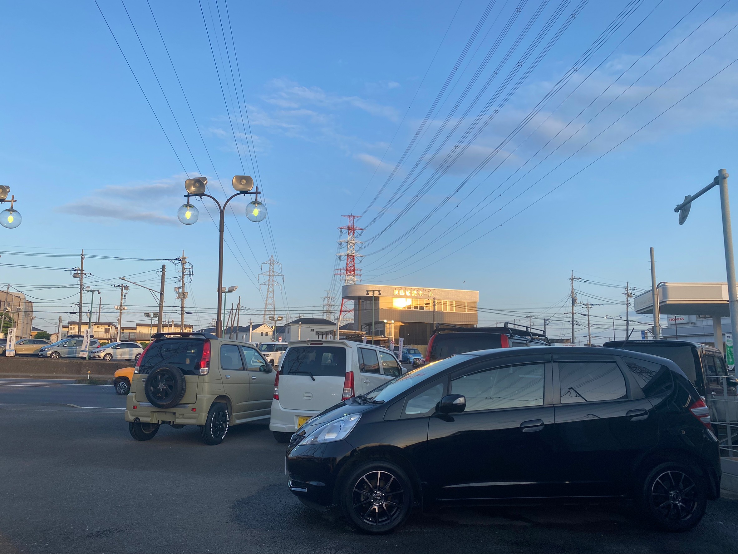 HONDA　FIT　G・Fパッケージ『Sさま』ブレーキパッド交換にてご入庫です