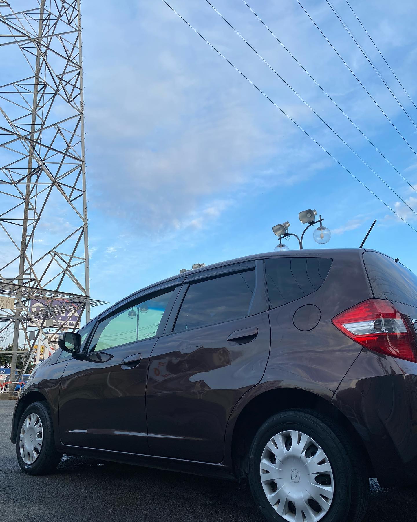 HONDA フィット she's『Sさま』オイル交換、ALIVEメンテナンスコートにてご入庫ありがとうございます。