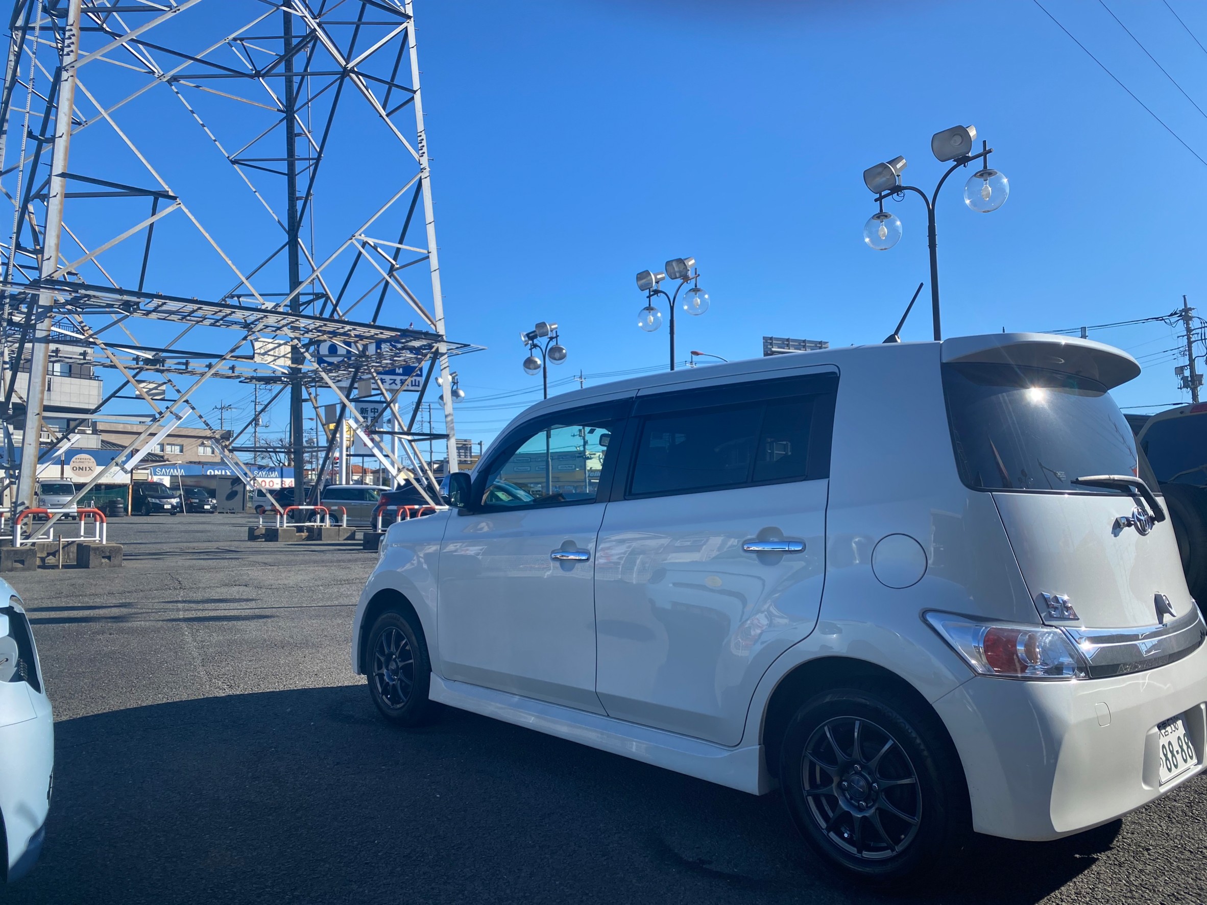 TOYOTA bB ZキラメキGパッケージ『Sさま』タイヤ履き替えにてご入庫ありがとうございました！