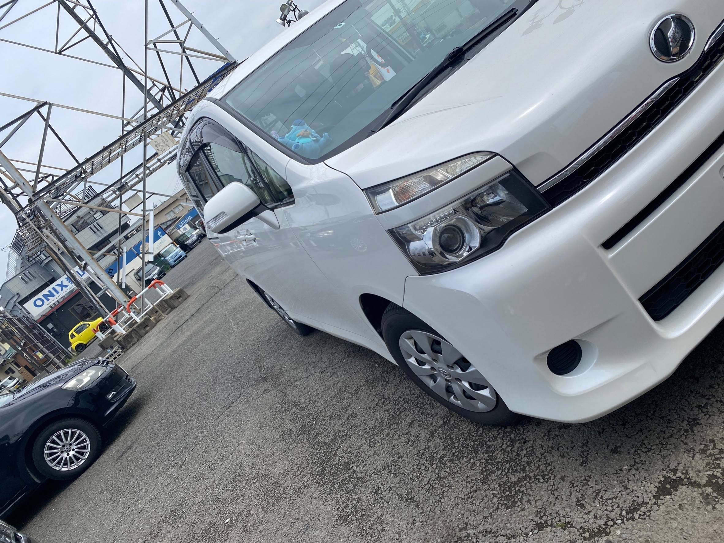 TOYOTA VOXY X・Lエディション『Oさま』オイル交換にてご入庫ありがとうございます！