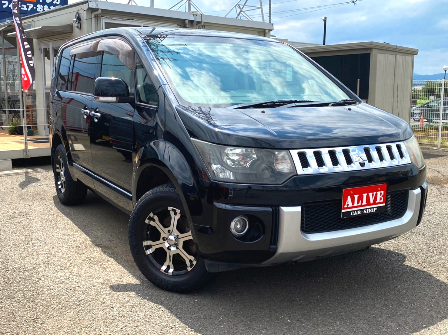 MITSUBISHI　デリカD5　４WD　ナビパッケージ