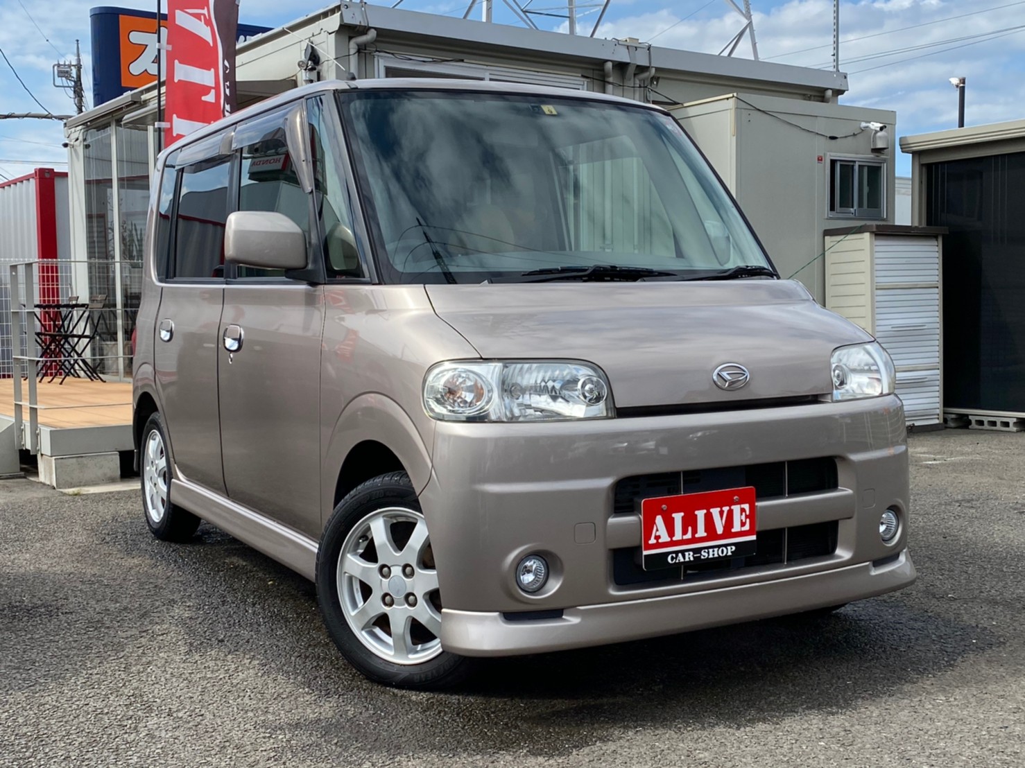 DAIHATSU　タント　Xリミテッド