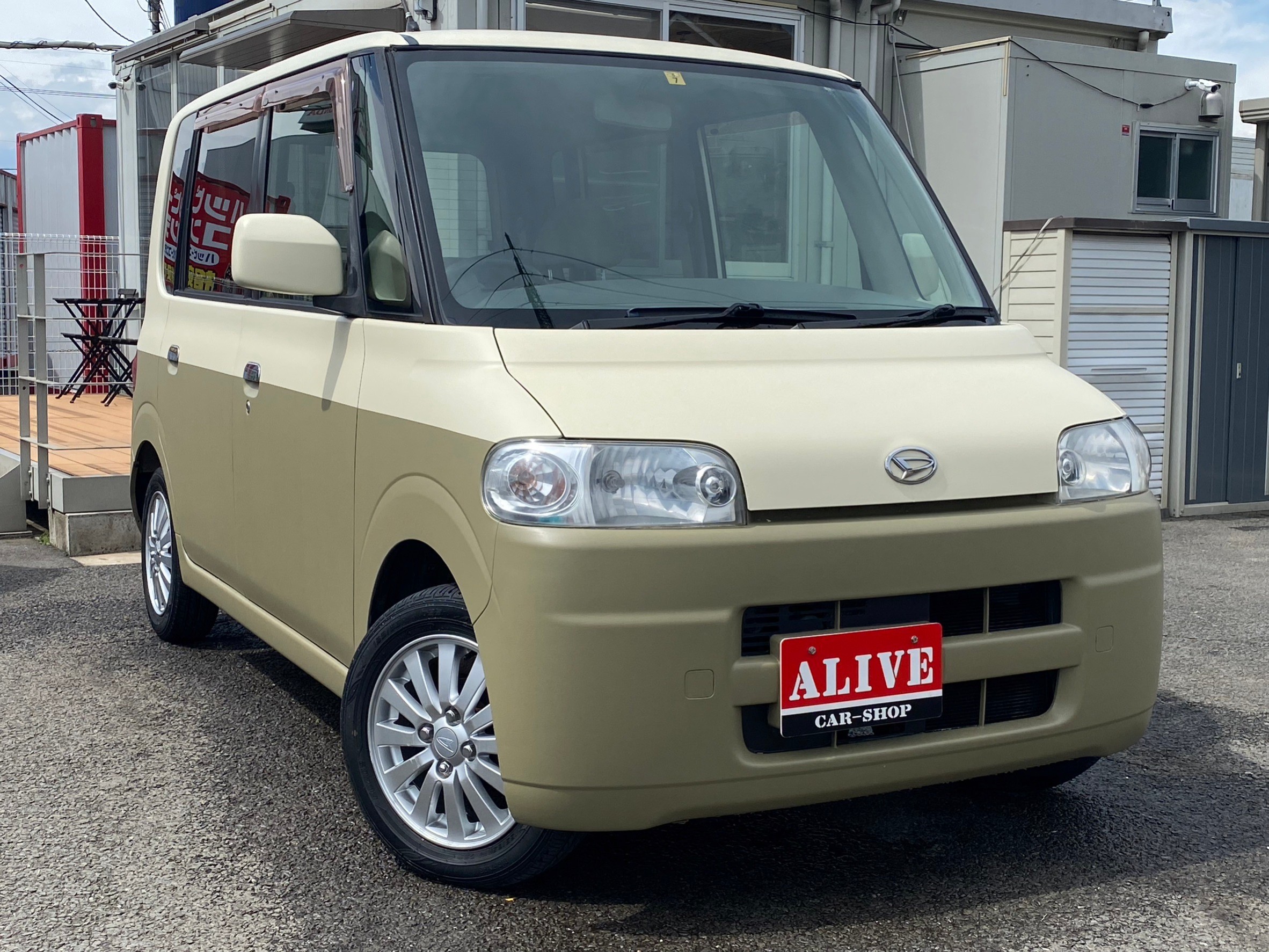 DAIHATSU　タント　L